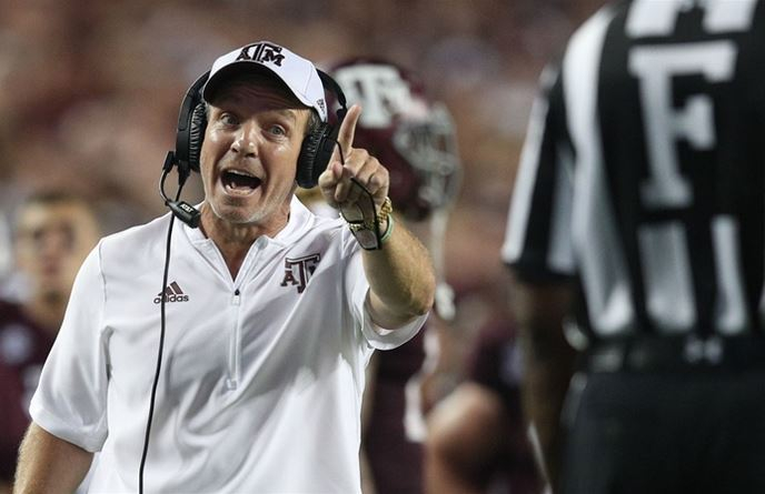 Jimbo Pointing at Ref